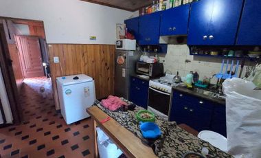 Casa en venta en Isidro Casanova