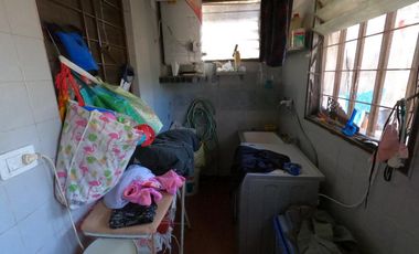 Casa en venta en Isidro Casanova