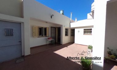 Casa en San Andrés 3 ambientes con parque