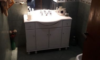 Casa en venta en Quilmes Este