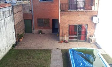 Casa en venta en Quilmes Este