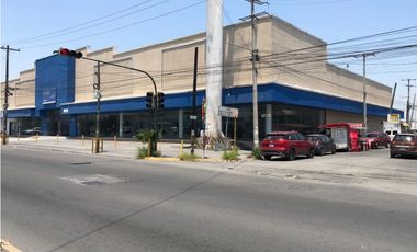 CENTRICO LOCAL EN RENTA  DE 1800 M2 EN APODACA AV PRINCIPAL $ 450.000