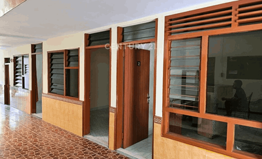 Dijual Rumah Induk dan Rumah Kos Dekat SMA DeBritto Demangan