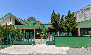 Dijual Rumah Induk dan Rumah Kos Dekat SMA DeBritto Demangan