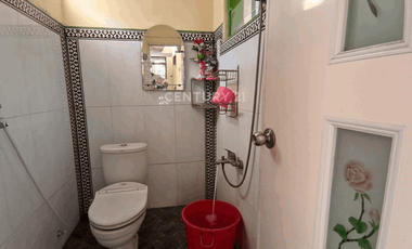 Dijual Rumah Induk dan Rumah Kos Dekat SMA DeBritto Demangan