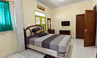 Dijual Rumah Induk dan Rumah Kos Dekat SMA DeBritto Demangan