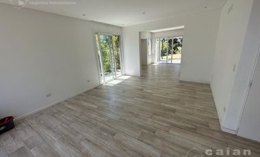Hermosa Casa estilo moderno en Las Tipas, Nordelta - 5 amb. con dependencia