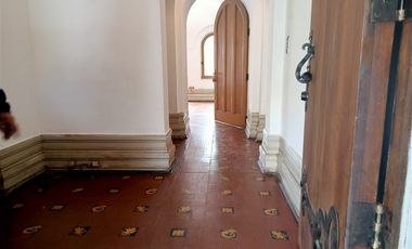 Casa venta instituciones,390 mtrs y 950mtr terr Viña del Mar