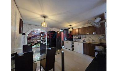 ​🏗️ Propiedad Estratégica En Urb. Santa Ana: Ideal Para Proyectos Institucionales O Comerciales