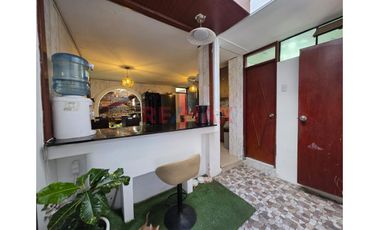 ​🏗️ Propiedad Estratégica En Urb. Santa Ana: Ideal Para Proyectos Institucionales O Comerciales