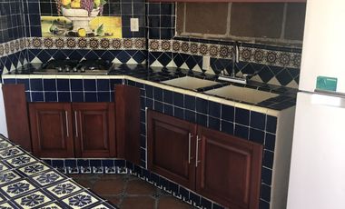 VENTA EXCELENTE PROPIEDAD, 2 en 1,  HERMOSO ESTILO COLONIAL MODERNO,  Casa Sola, con Departamento independiente, buena ubicación, Bques. de Cuernavaca .