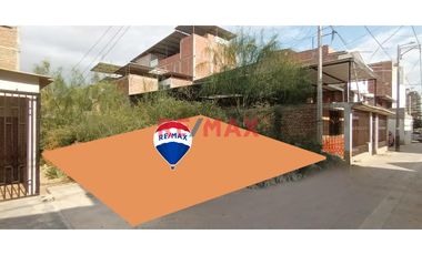 📍 Terreno de 200 m² en una de las mejores zonas para vivir e invertir

Si estás buscando un lugar seguro, céntrico y con alta plusvalía, esta es tu