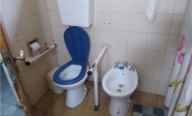 AMPLIO CHALET EN VENTA EN ITUZAINGO NORTE