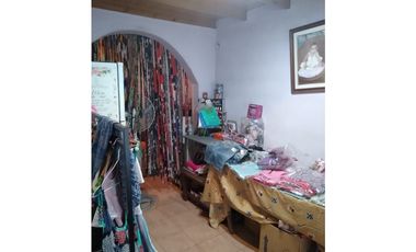 AMPLIO CHALET EN VENTA EN ITUZAINGO NORTE