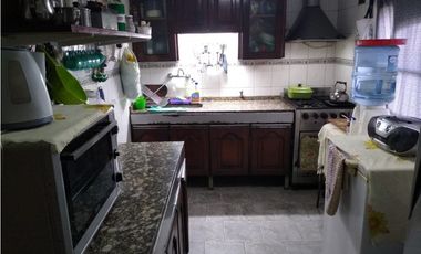 AMPLIO CHALET EN VENTA EN ITUZAINGO NORTE