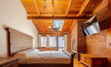 HERMOSA CASA EN CACALOMACAN