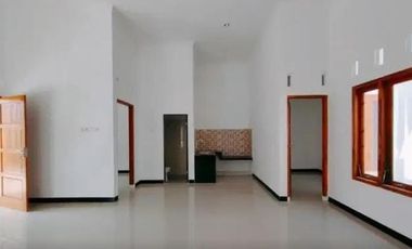 RUMAH SIAP HUNI 5 MENIT KE KAMPUS UAD PROMO MERDEKA