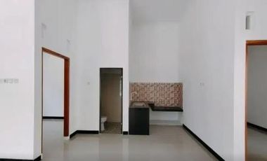 RUMAH SIAP HUNI 5 MENIT KE KAMPUS UAD PROMO MERDEKA