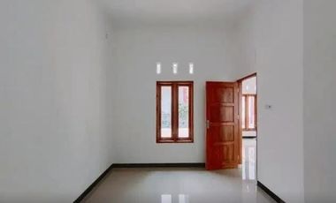 RUMAH SIAP HUNI 5 MENIT KE KAMPUS UAD PROMO MERDEKA