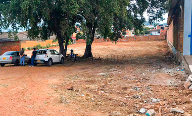 lote en venta en aeropuerto. Cod V3014