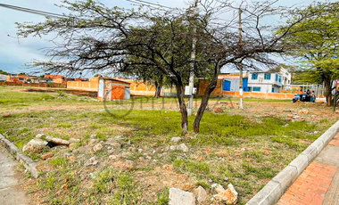 lote en venta en aeropuerto. Cod V3014