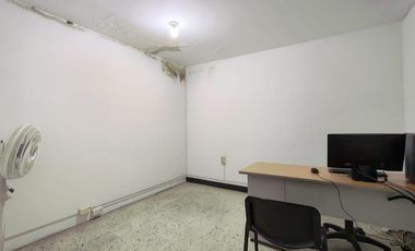 casa-local en venta en caobos. Cod V28495