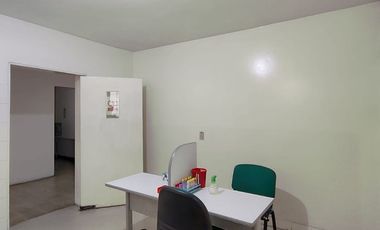 casa-local en venta en caobos. Cod V28495