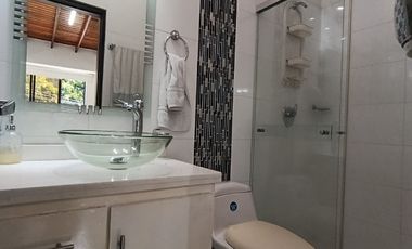 casa en venta en villa de la floresta. Cod V31358