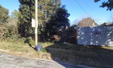 VENTA DE LOTE TERRENO SOBRE ASFALTO - 358 M² - A METROS DE AV. MONTEVERDE - BURZACO