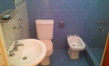 Casa en Ph 2 Ambientes al Frente con Patio