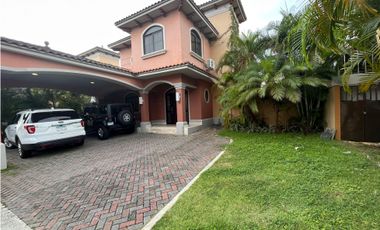 Venta de casa en Costa Sur, Ph Doral