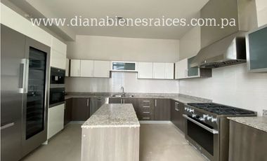 Venta o alquiler de Penthouse en Costa del Este