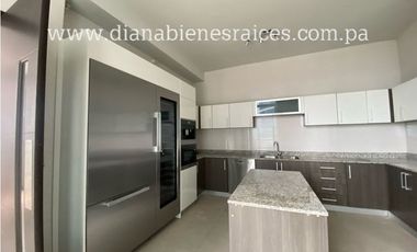 Venta o alquiler de Penthouse en Costa del Este