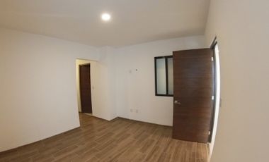 Departamento en villamagna en planta baja de 3 recamaras vista a la reserva