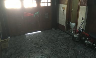 Chalet 2 Plantas de 6 Amb c/ Cochera y Fondo Libre ** Ideal 2 Familias **