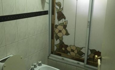 Chalet 2 Plantas de 6 Amb c/ Cochera y Fondo Libre ** Ideal 2 Familias **