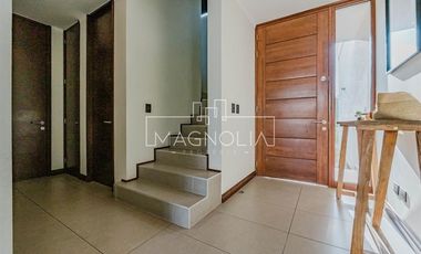 EN VENTA CON 5.000 m2 DE PARQUE CON JUEGOS (C.PEDREGALES)