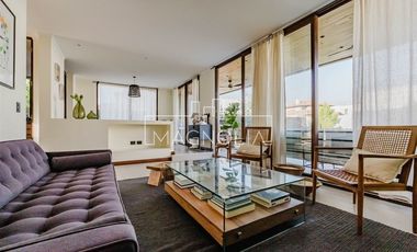 EN VENTA CON 5.000 m2 DE PARQUE CON JUEGOS (C.PEDREGALES)
