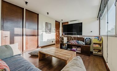 EN VENTA CON 5.000 m2 DE PARQUE CON JUEGOS (C.PEDREGALES)
