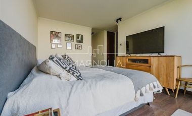 EN VENTA CON 5.000 m2 DE PARQUE CON JUEGOS (C.PEDREGALES)