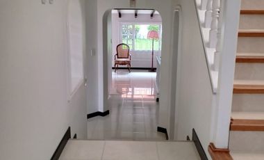 casa en arriendo en rincon del chico. Cod A4615307