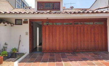 casa en arriendo en rincon del chico. Cod A4615307