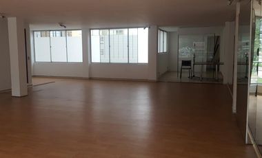 oficina en arriendo/venta en chapinero central. Cod A1002193