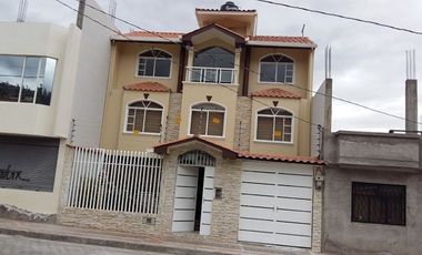 Casa de venta en Otavalo, cerca al terminal