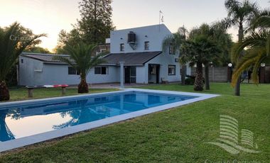 Venta - Casa Quinta, 3/Tres Ambientes, Gran Jardín, Cochera - Tortuguitas, Malvinas Argentinas