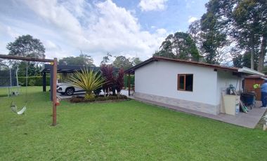 finca en arriendo en la ceja. Cod A64314
