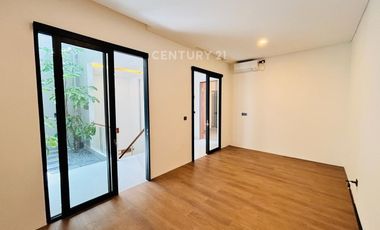 Rumah Baru Riverside Residence Setraduta Type Rhine