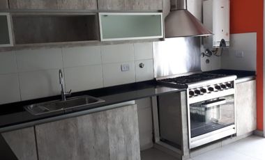 Casa PH en venta en Moron Sur