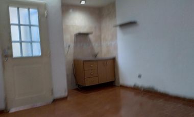Depto T/ Casa Interno 2 Amb en 2 Ptas c/ Patio y Lavadero