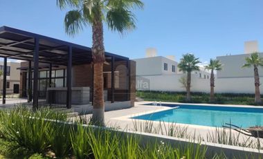 Casa en venta al norte de la ciudad Fracc. Sorrento modelo Bari 2
